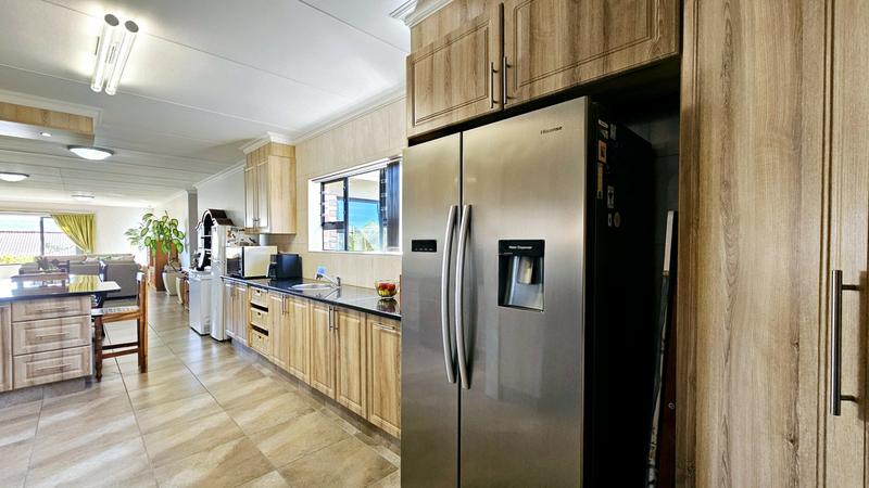 3 Bedroom Property for Sale in Reebok Western Cape